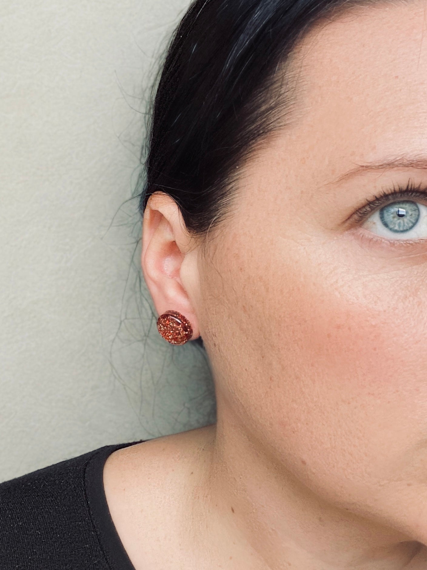 PURPLE HOLOGRAPHIC STUDS -small