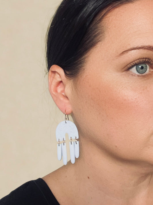 DELTA DANGLES- blue, hook top