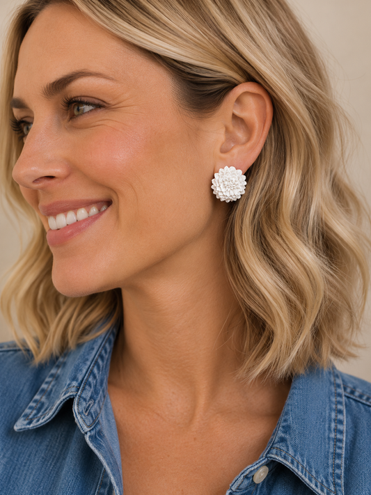 DAHLIA STUDS -blue