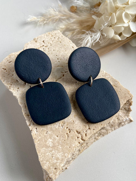 SARAH DANGLES- black