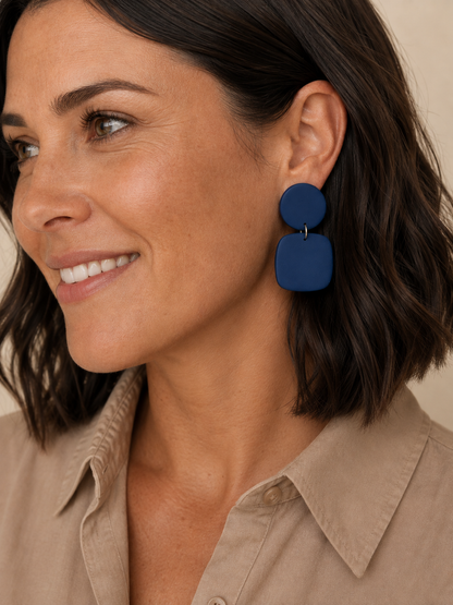 SARAH DANGLES -navy