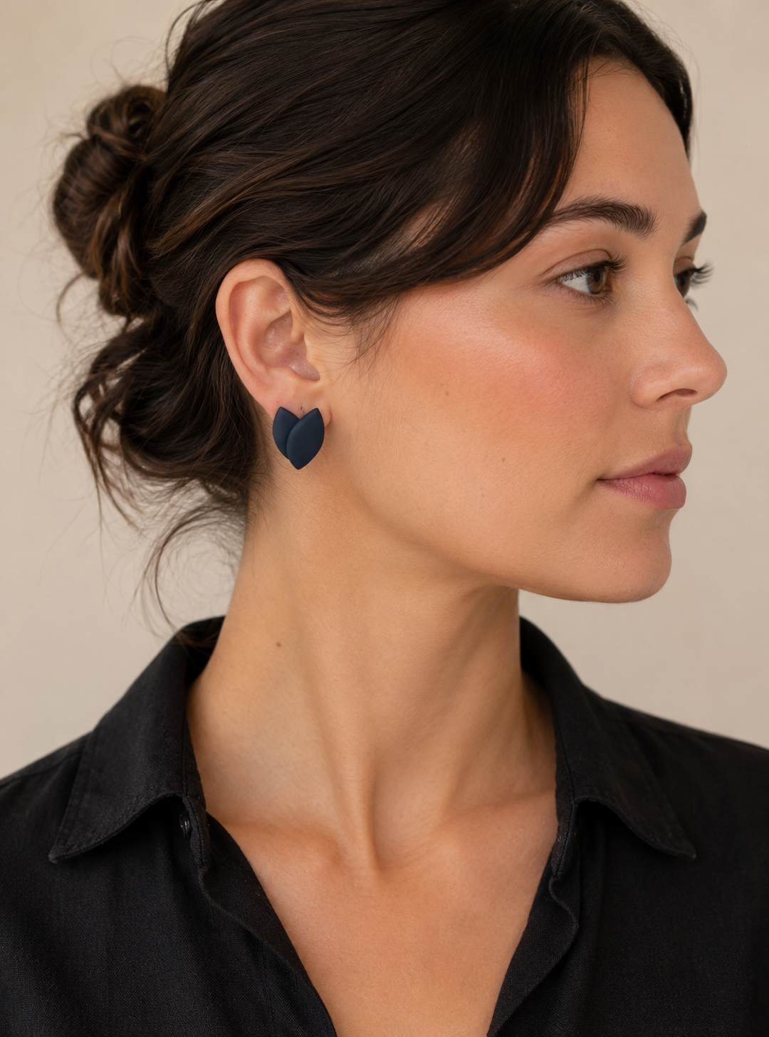 FLEUR STUDS- dusky pink