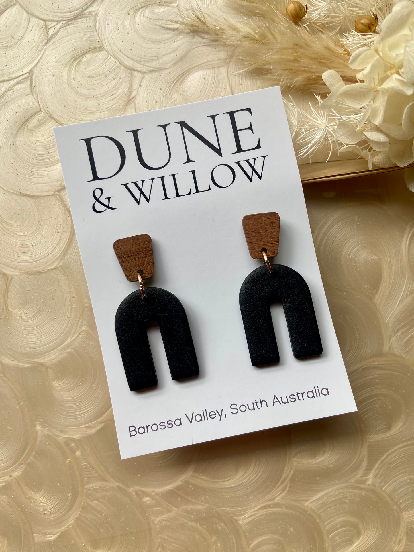 ARCH DANGLES - black