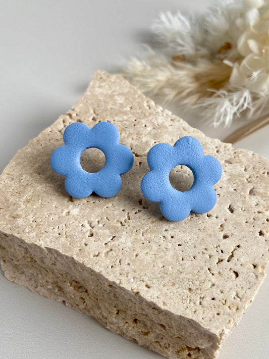 ROUND FLOWER STUDS- light blue