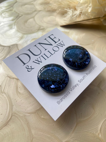 RAVEN STUDS