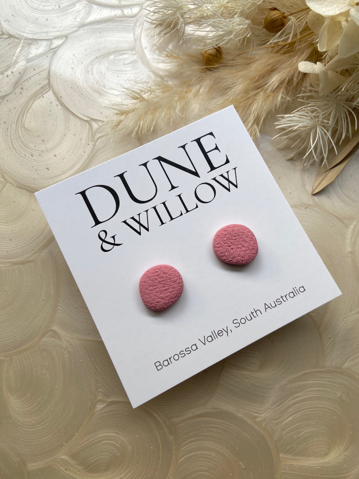 SMALL PEBBLE TEXTURED STUDS