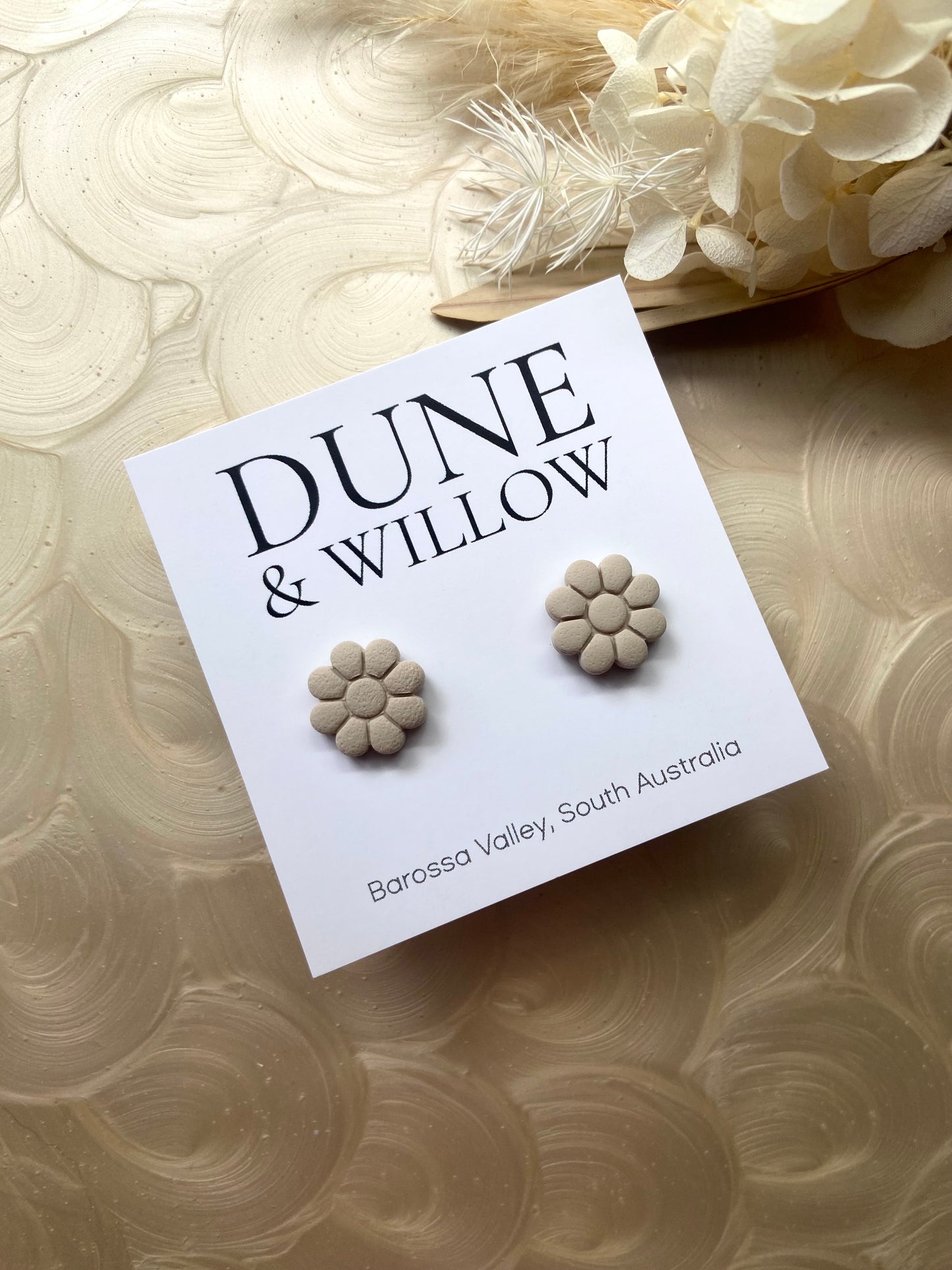 SMALL FLOWER STUDS
