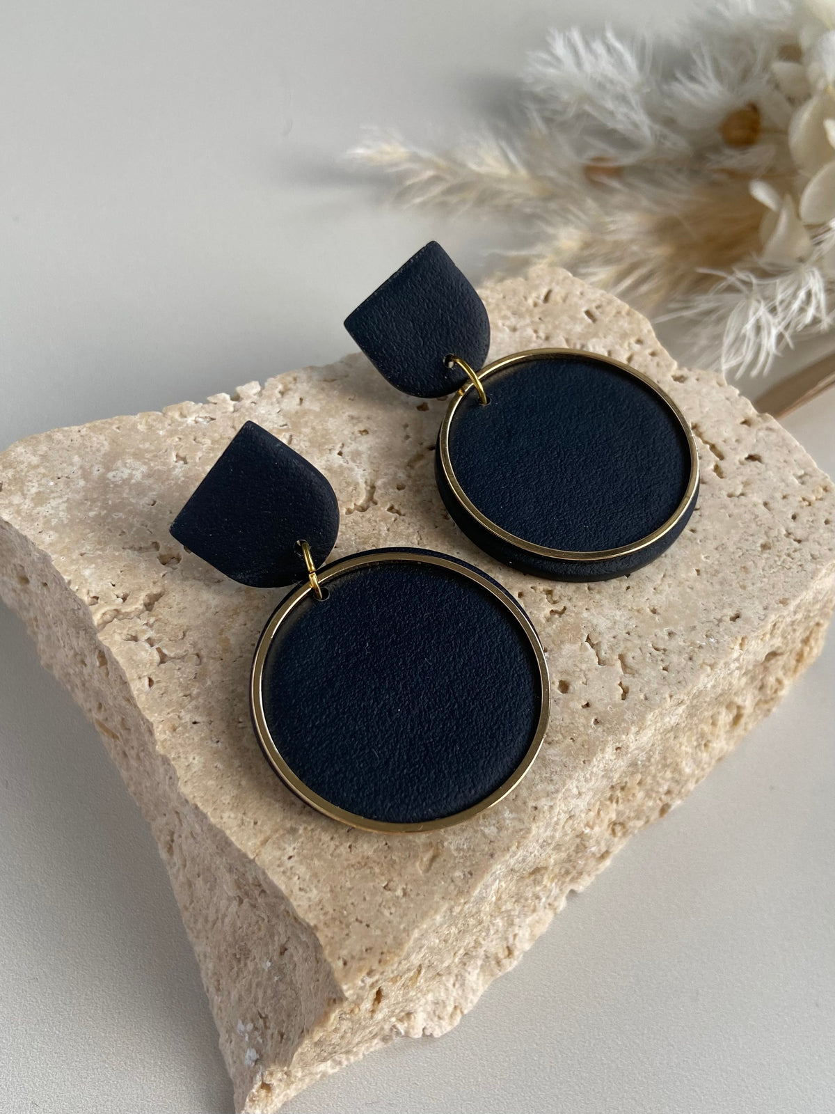 SOPHIA DANGLES-black