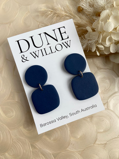 SARAH DANGLES -navy