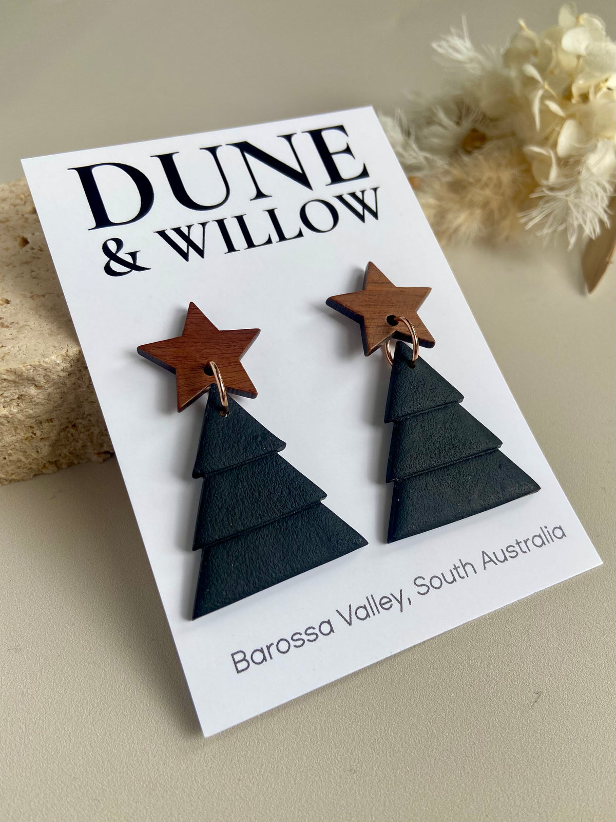 TREE DANGLES -black