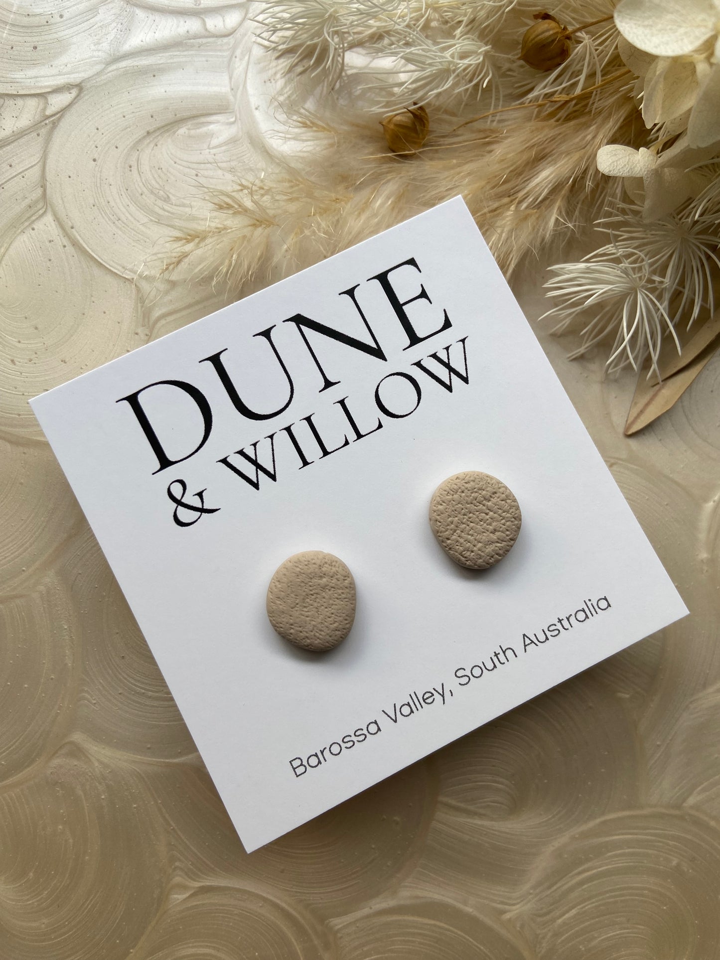 SMALL PEBBLE TEXTURED STUDS