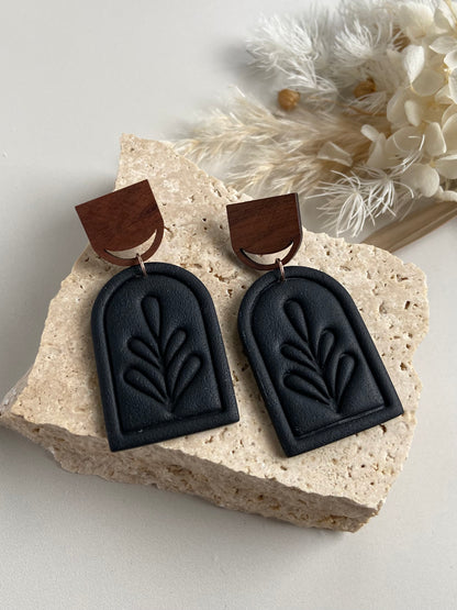 EVA DANGLES -black