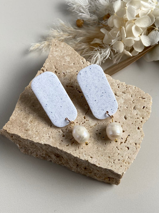 ELIZA DANGLES -speckled white