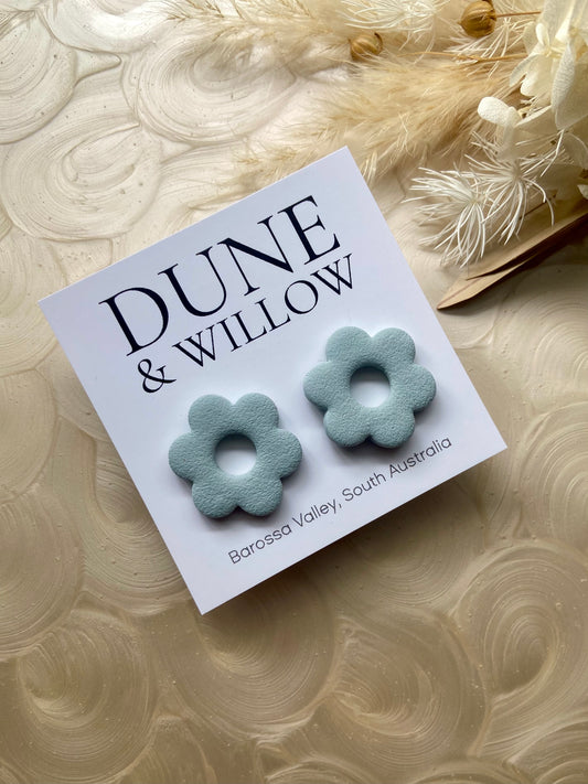 ROUND FLOWER STUDS - seafoam