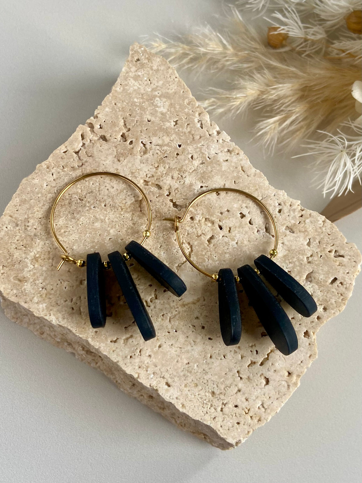 ELSIE HOOPS- black