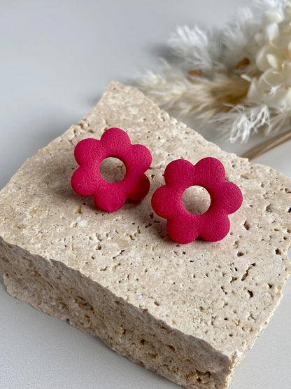 ROUND FLOWER STUDS -red