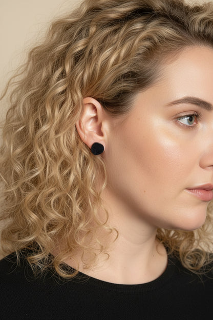 MAGGIE STUDS