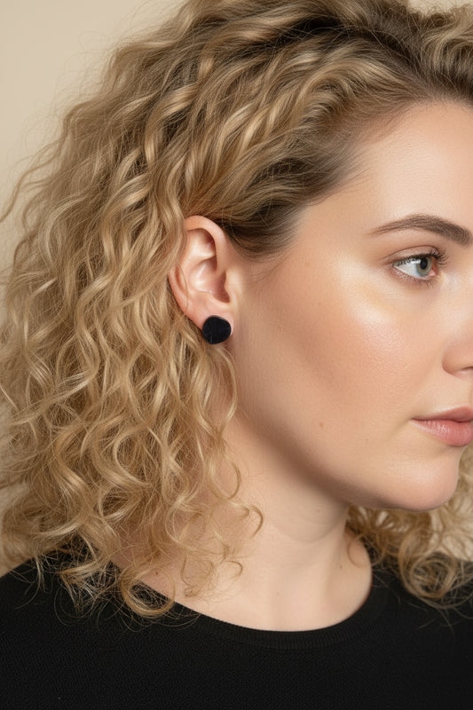 MAGGIE STUDS