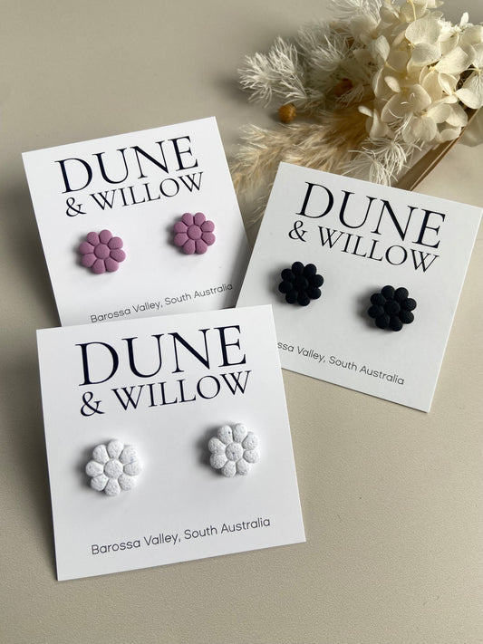 SMALL FLOWER STUDS
