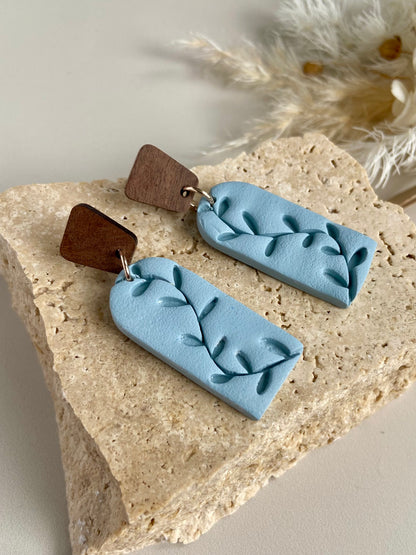 VINE DANGLE -sage