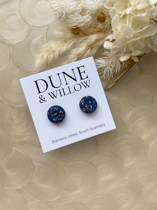 SMALL CALLIE STUD navy