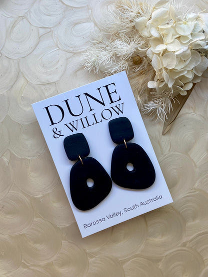 BREE DANGLE -black