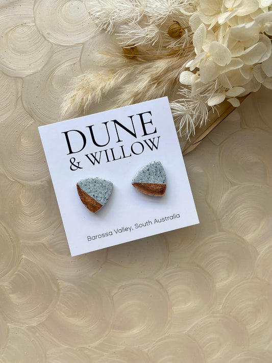 TRIANGLE COPPER STRIP STUDS stone