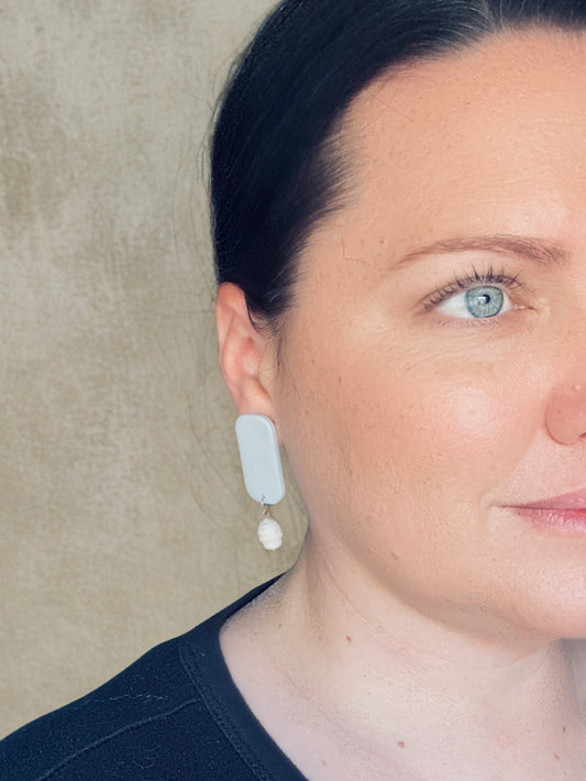 ELIZA DANGLE -stone